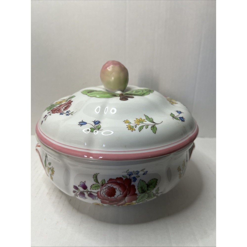 Spode Marlborough Sprays 2.5 Quart Oval Covered Casserole